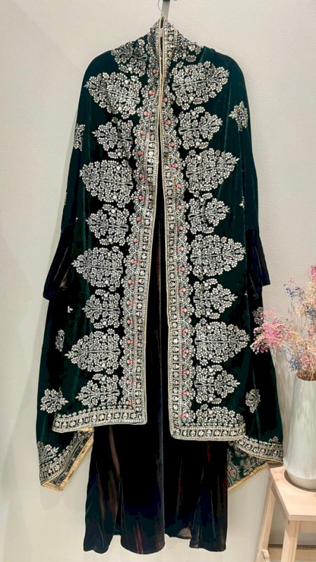 GREEN VELVET WITH CAPE