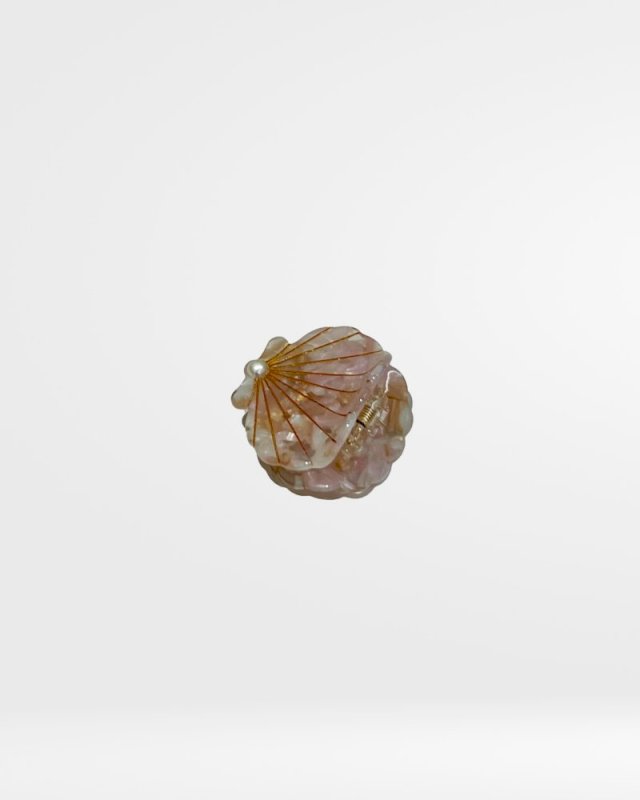 PEARL GOLD PAINTED SEASHELL CLAW CLIP