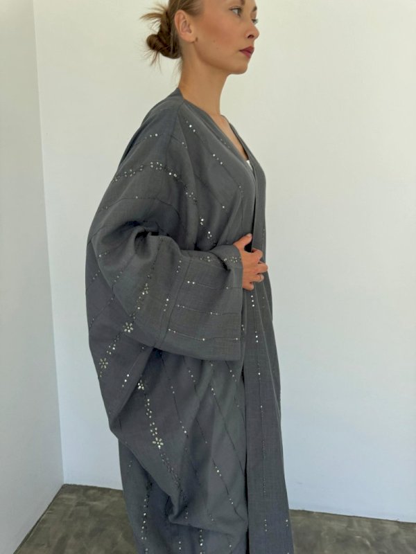 GREY EMBROIDERED LINEN ABAYA WITH SHEILA