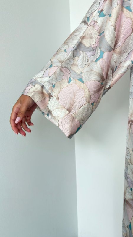PINK FLOWER ABAYA - SILK