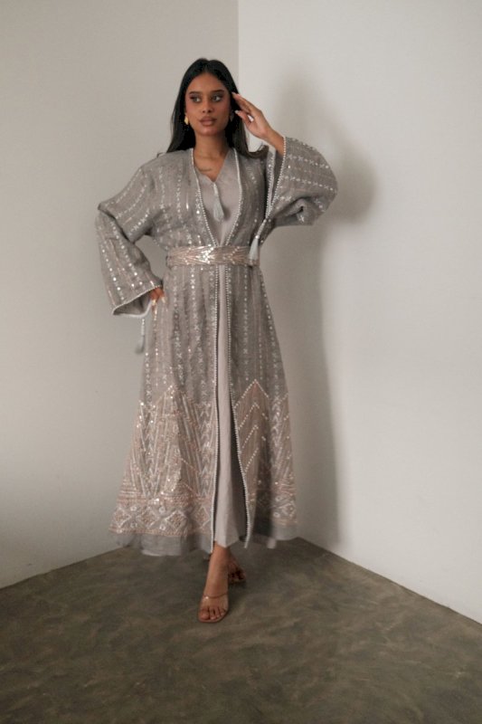 GREY JALABIYA BISHT