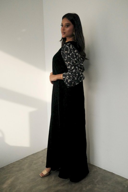 BLACK VELVET JALABIYA