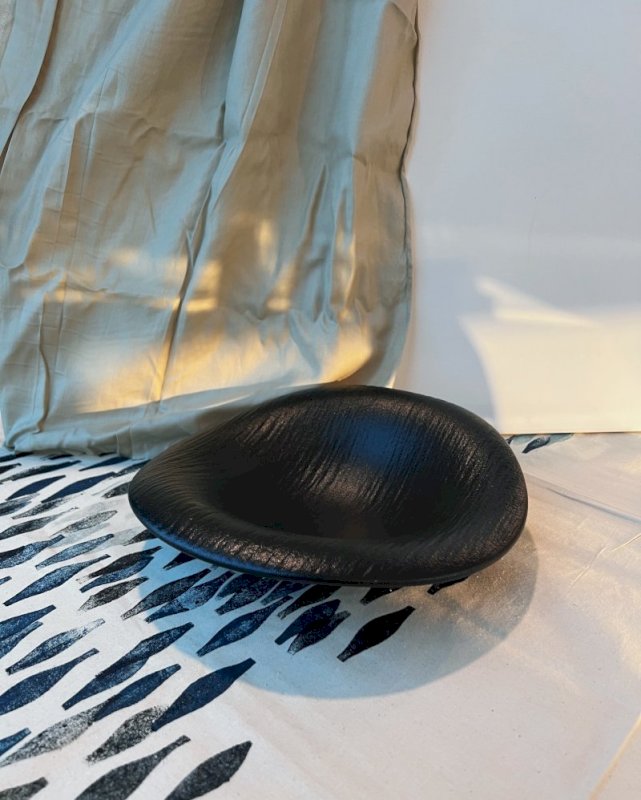 MODERN TEXTURED CERAMIC BOWLS BLACK