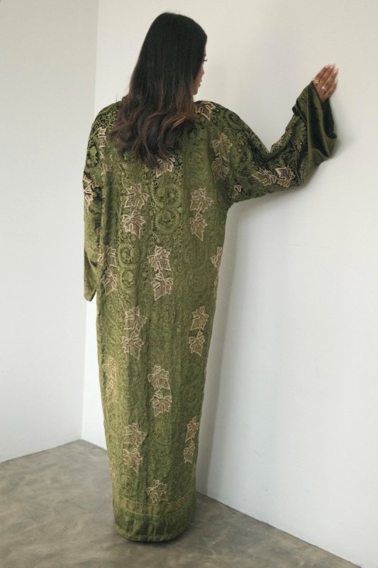 GREEN VELVET JALABIYA WITH WHITE SHAILA - NEWBURY