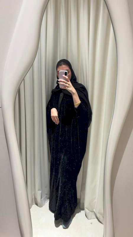 BLACK SPARKLY VELVET ABAYA W/ SHAILA