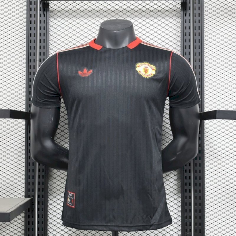 Manchester United 2025/26 Black Terrace Icons Player Edition