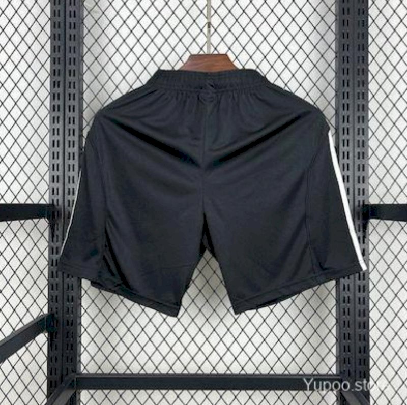 2025/26 Manchester United Home Shorts