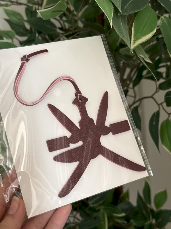 Emblem of Oman charm