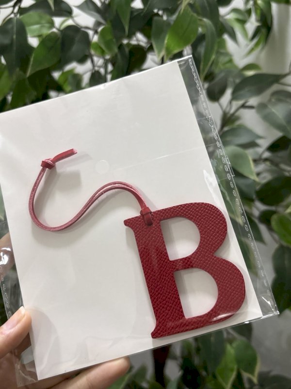 Letter (B) charm