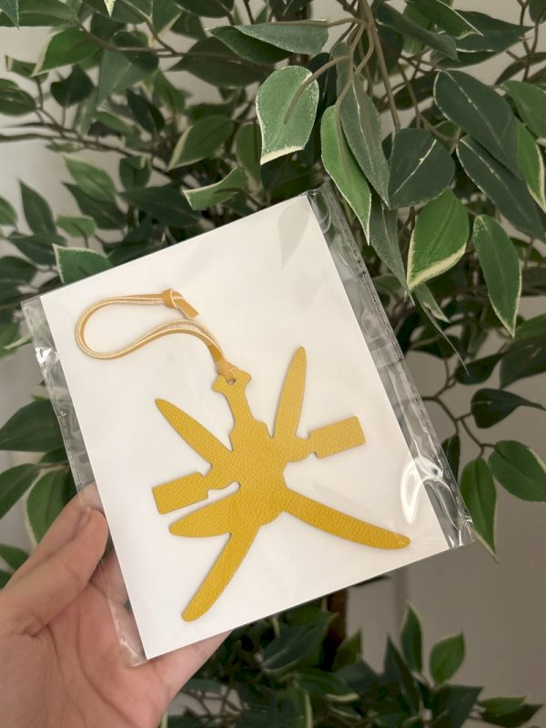 Emblem of Oman charm