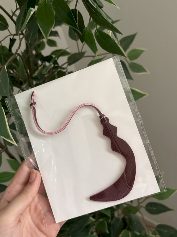 Letter (ز) charm