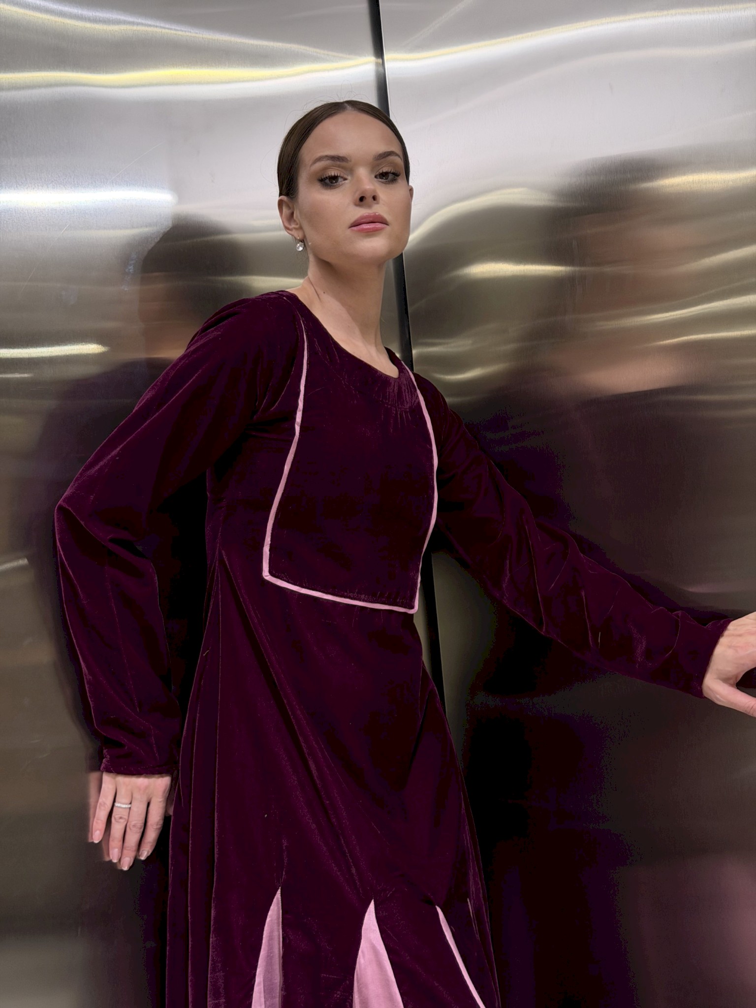 Look 12| the panel in maroon