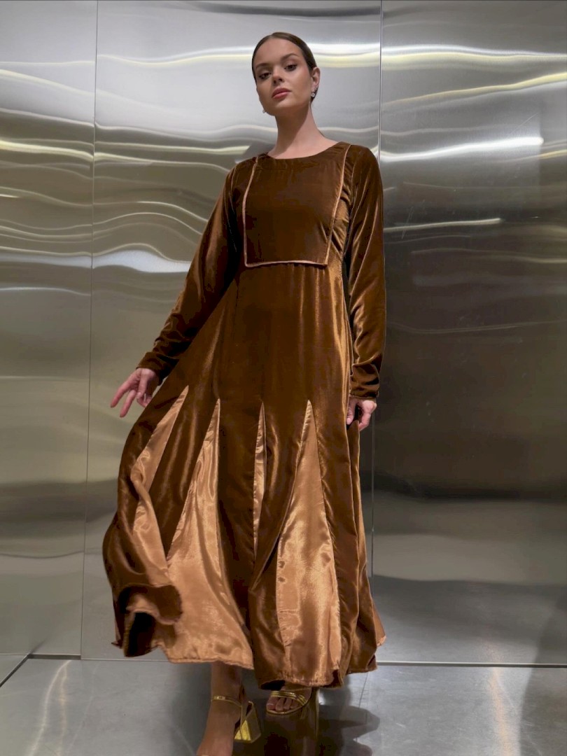 Look 13|  the panel in brown