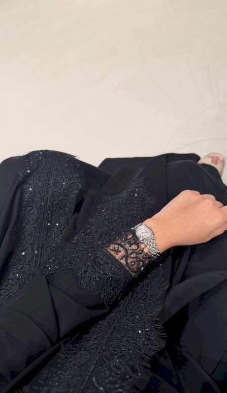 EXCLUSIVE EDITION 03