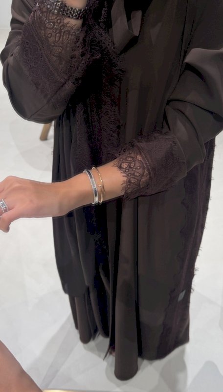 EXCLUSIVE EDITION 01