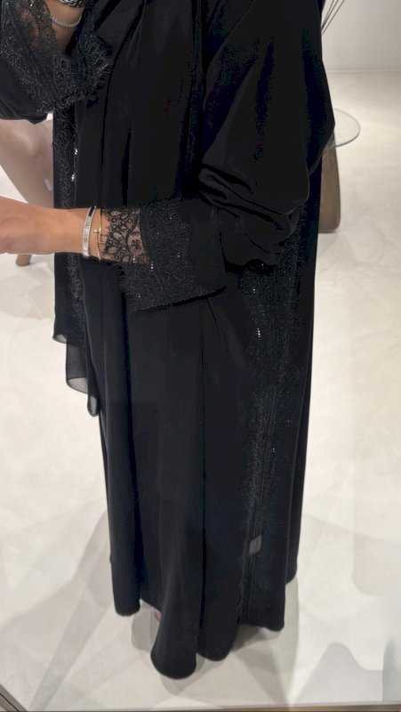 EXCLUSIVE EDITION 03