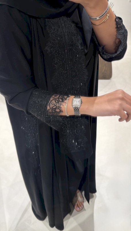 EXCLUSIVE EDITION 03