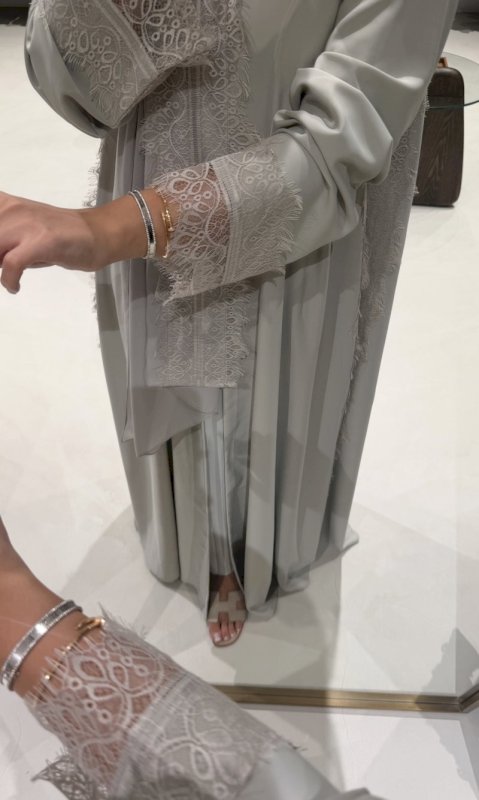 Exclusive edition abaya
