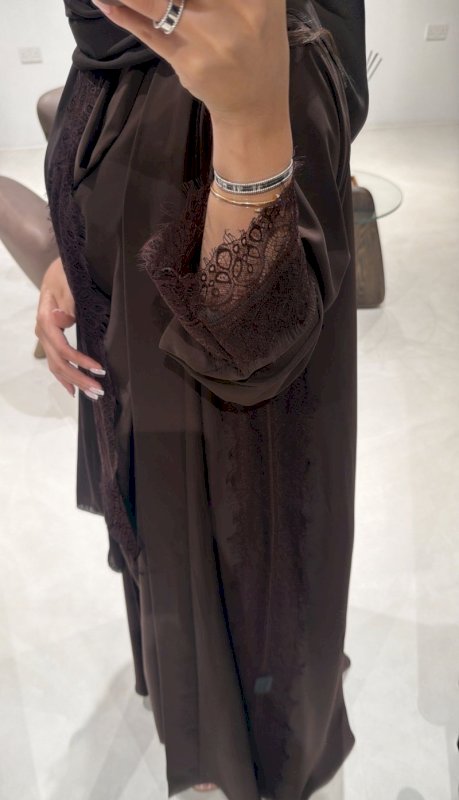 EXCLUSIVE EDITION 01