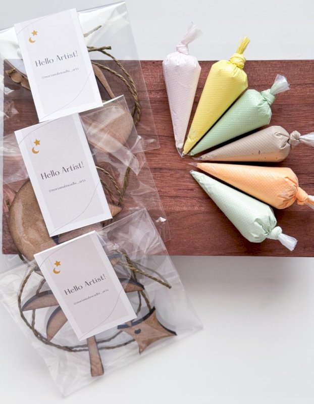 ميداليات خشبية 🌙🌸