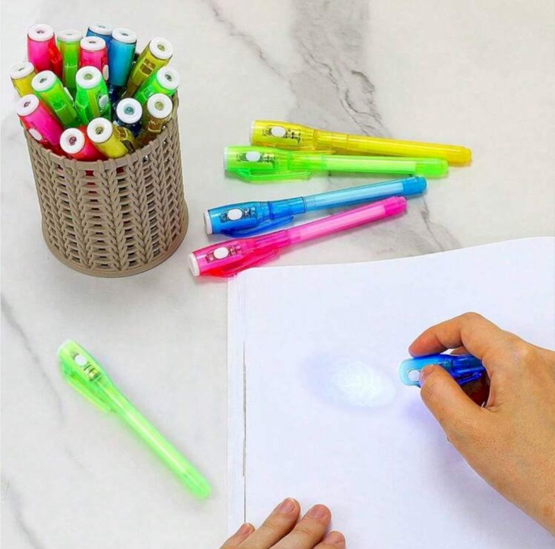 Glowing magic pen