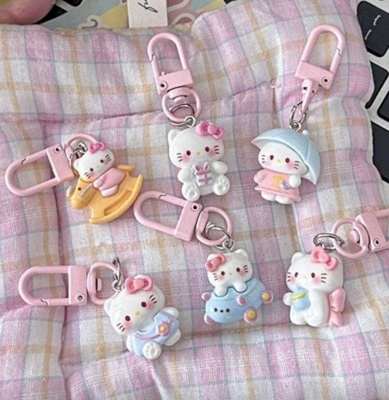 Keychains - 6 Pcs
