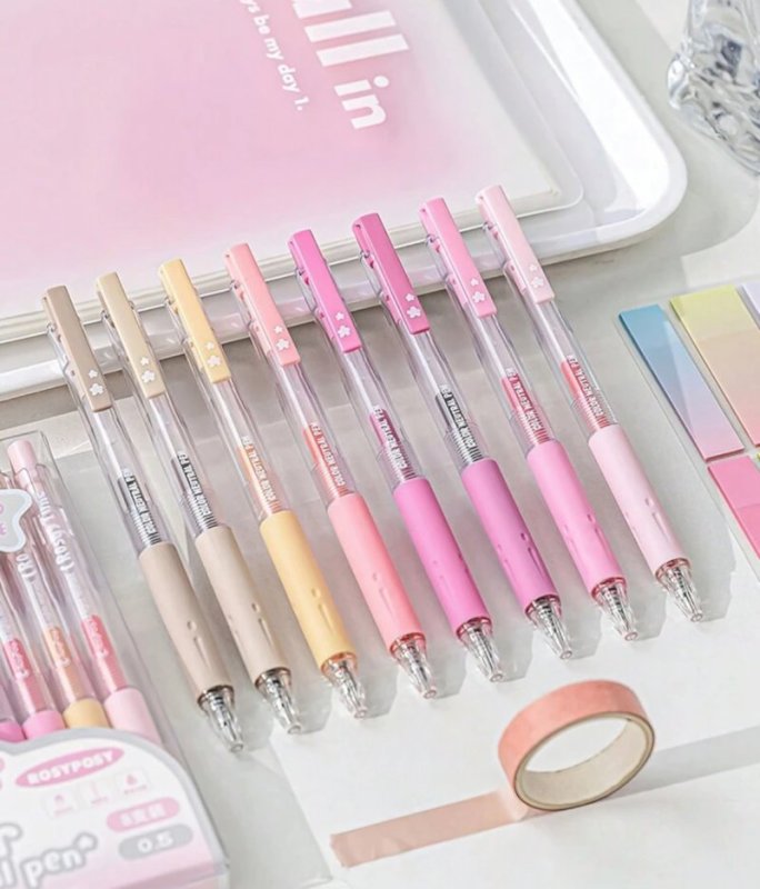 8 Multicolor pens