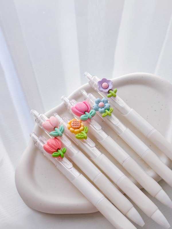 Flower pen