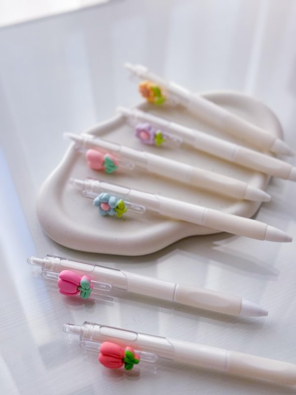Flower pen