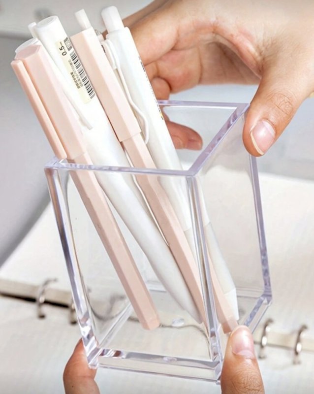 Pen holder