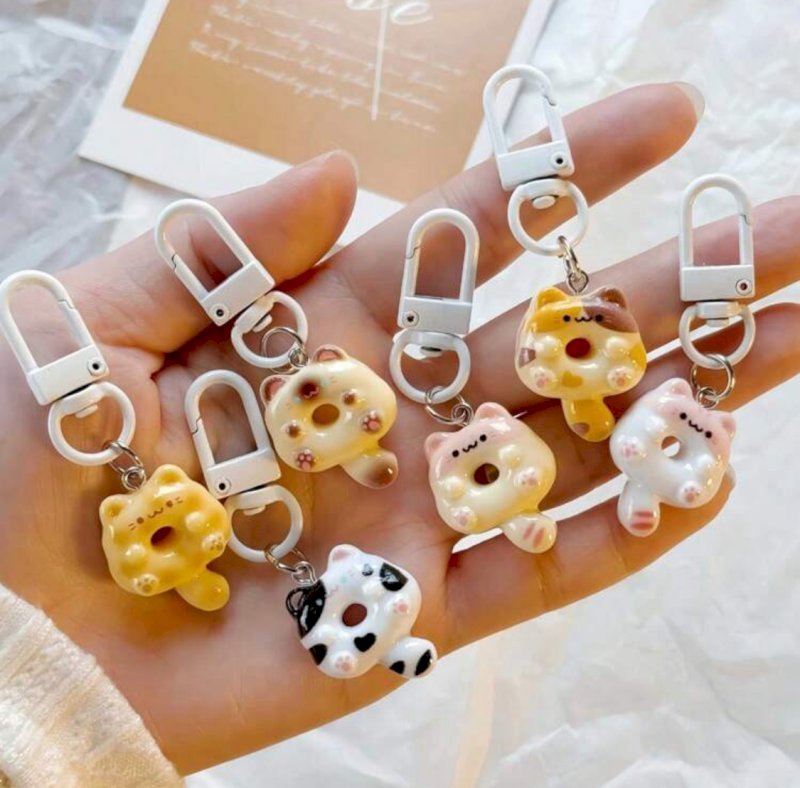 Keychains - 6 Pcs