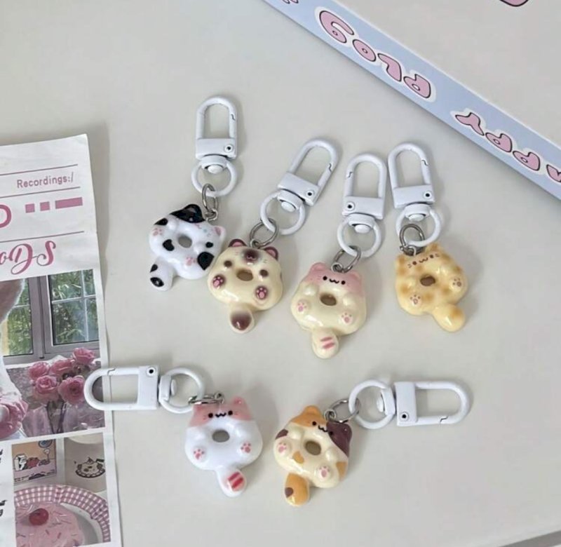 Keychains - 6 Pcs