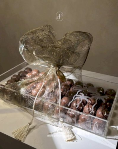 Al Ghamra Chocolate Tray 2