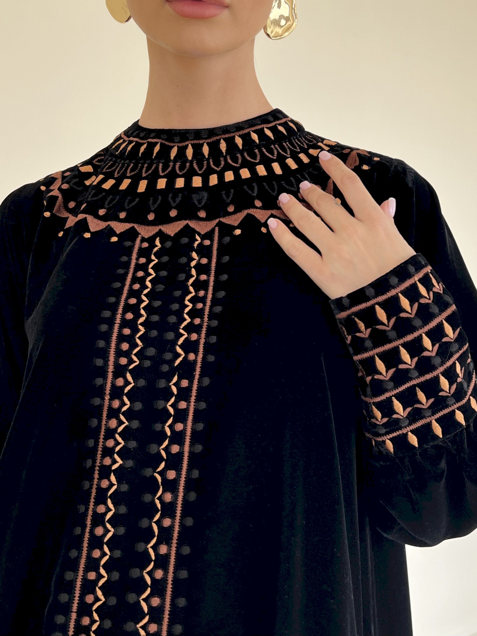 Black ornate velvet kaftan