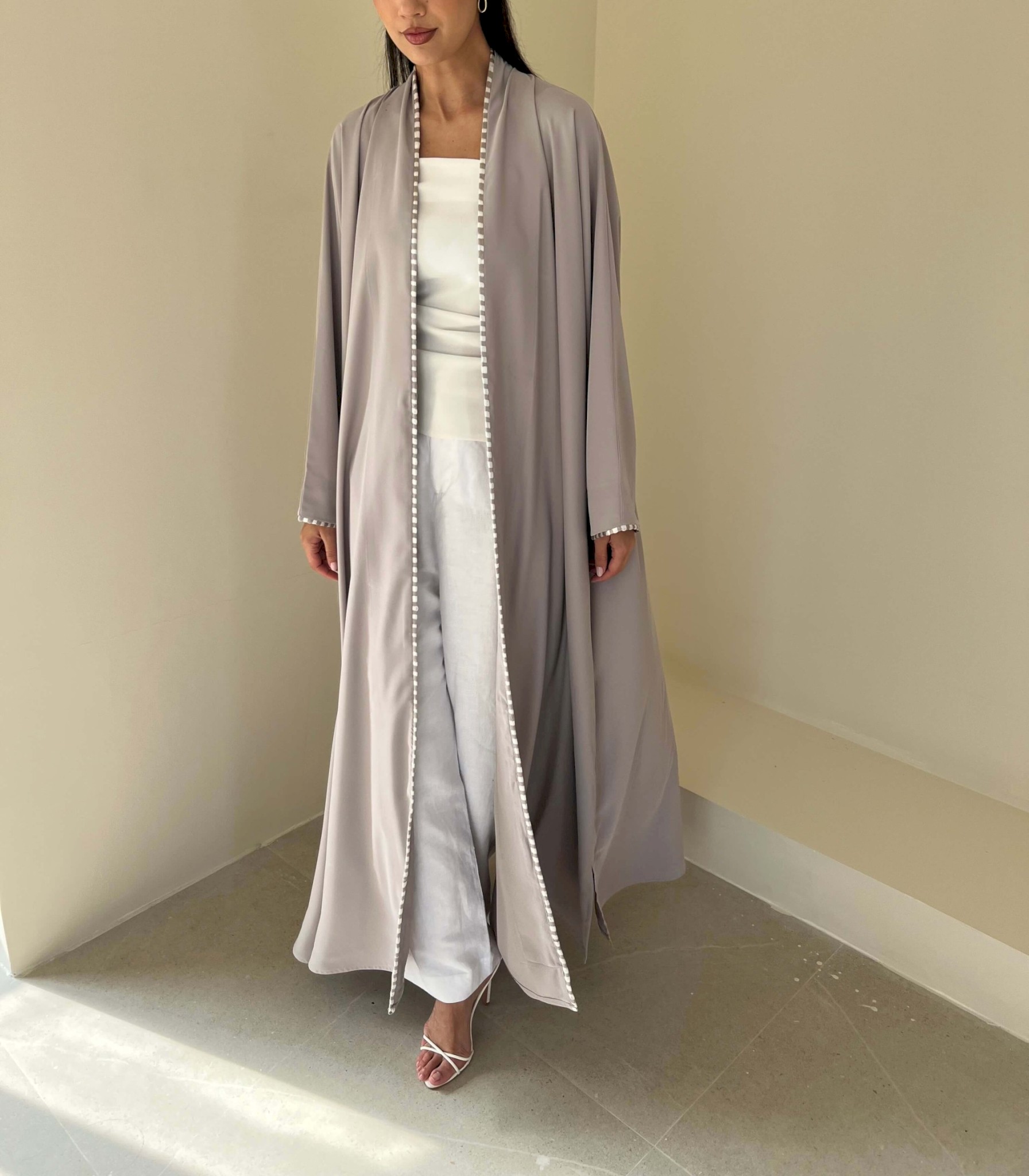 Beige two-tone piping cloak