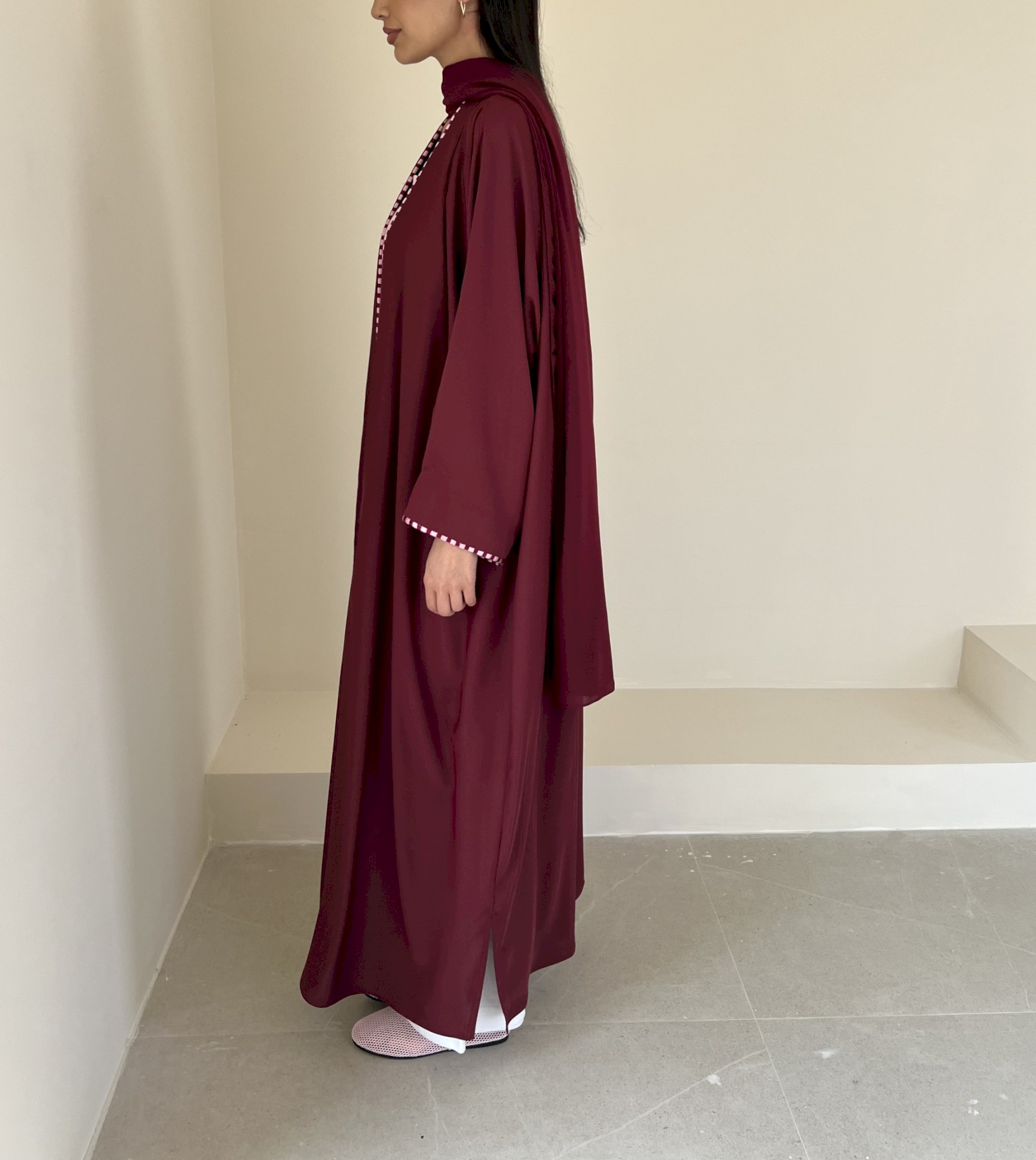 Cherry two-tone piping cloak
