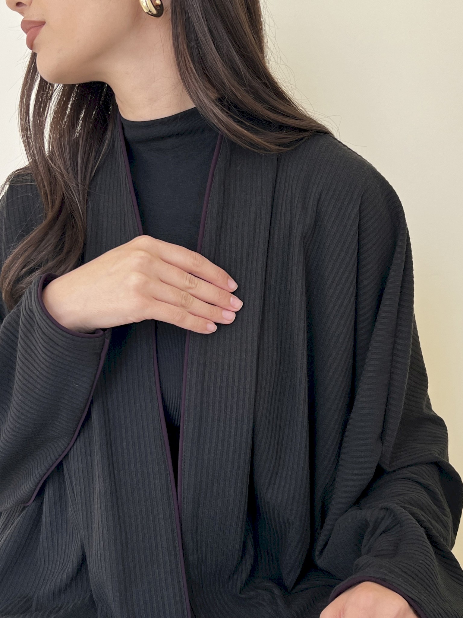 Black ribbed cotton cloak