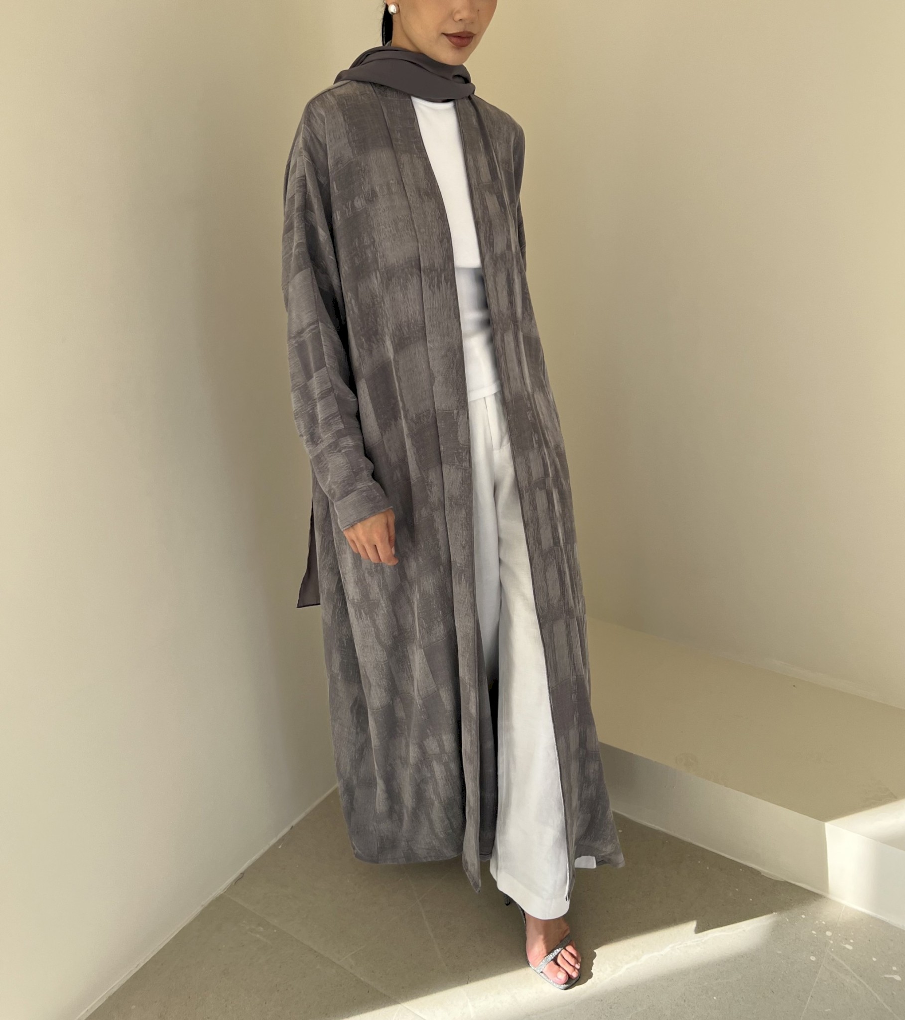 Grey textured grid cloak