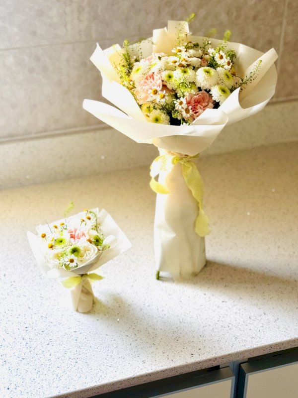 باقة الام و بنتها