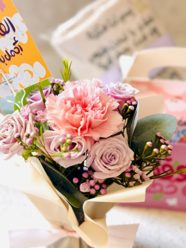 هدية من مجموعة فنية