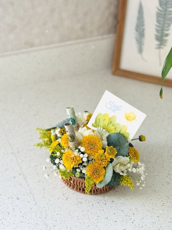 سلة منسقه بالورد