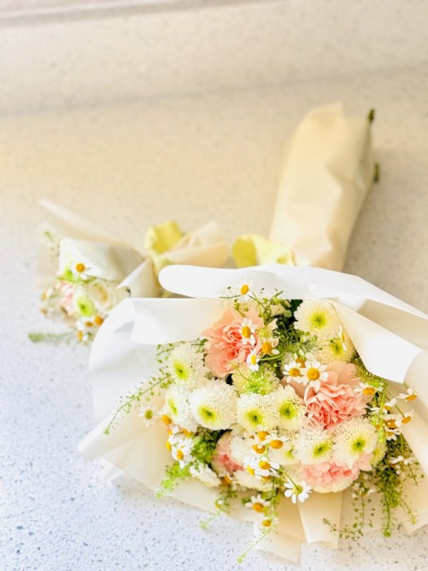 باقة الام و بنتها