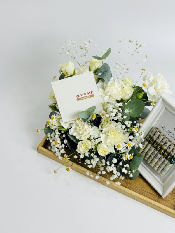 صينة خشبية منسقه بالورد