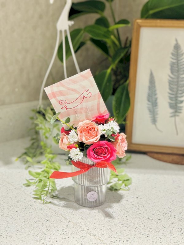 فازة ميني بلاستيك مع قطع جوكلت