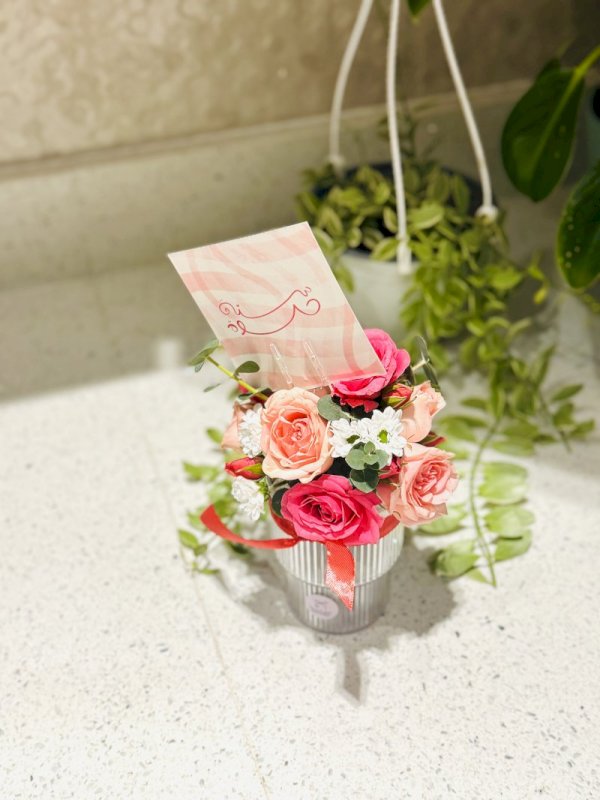 فازة ميني بلاستيك مع قطع جوكلت