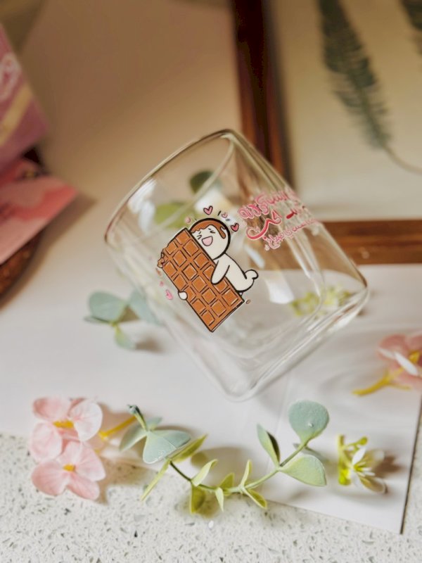 انت مثل الشوكولاته في عيد الحب تسعدني بس احيانا تسبب لي صداع