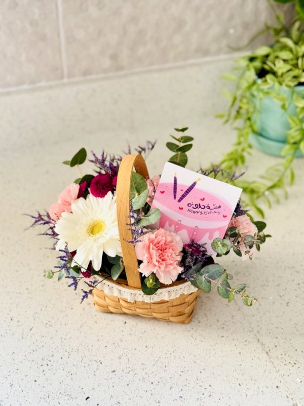 سلة منسق بالورد