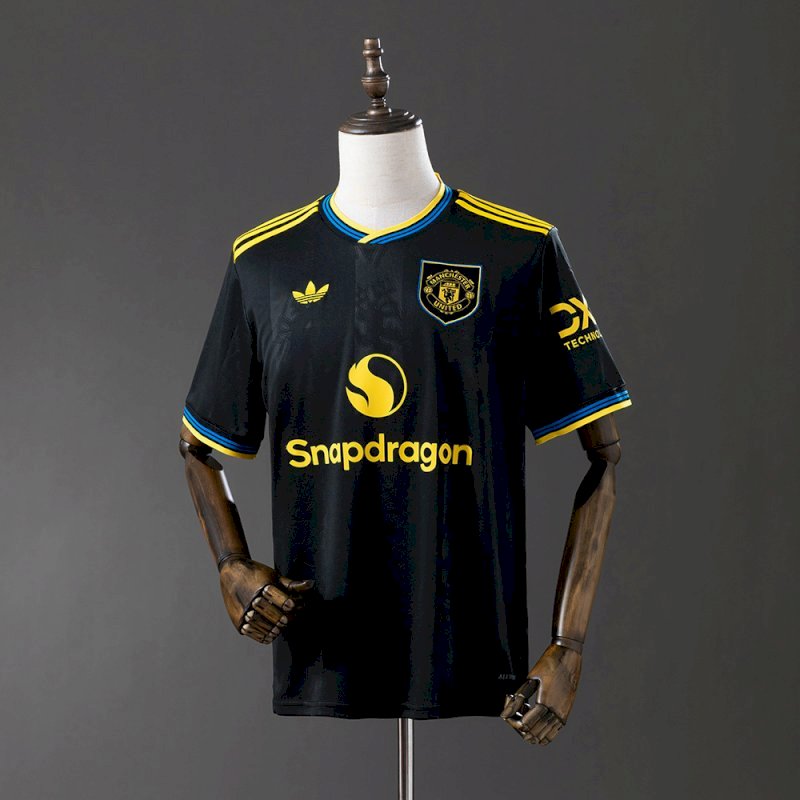 Man United Third 25 - 26