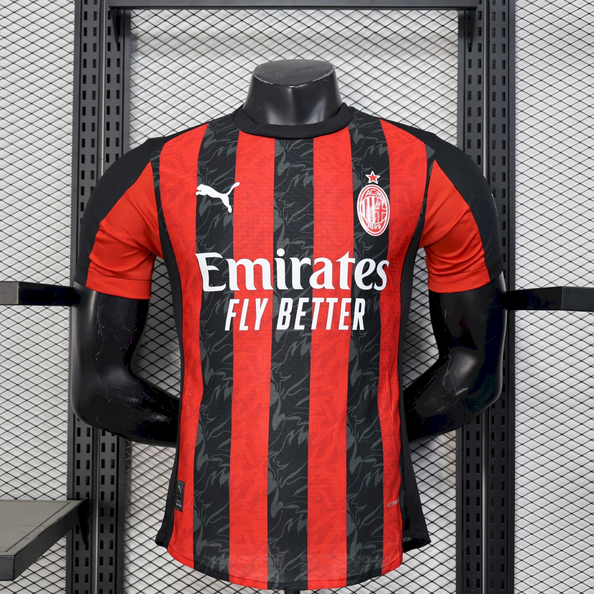 Milan Home 25 - 26