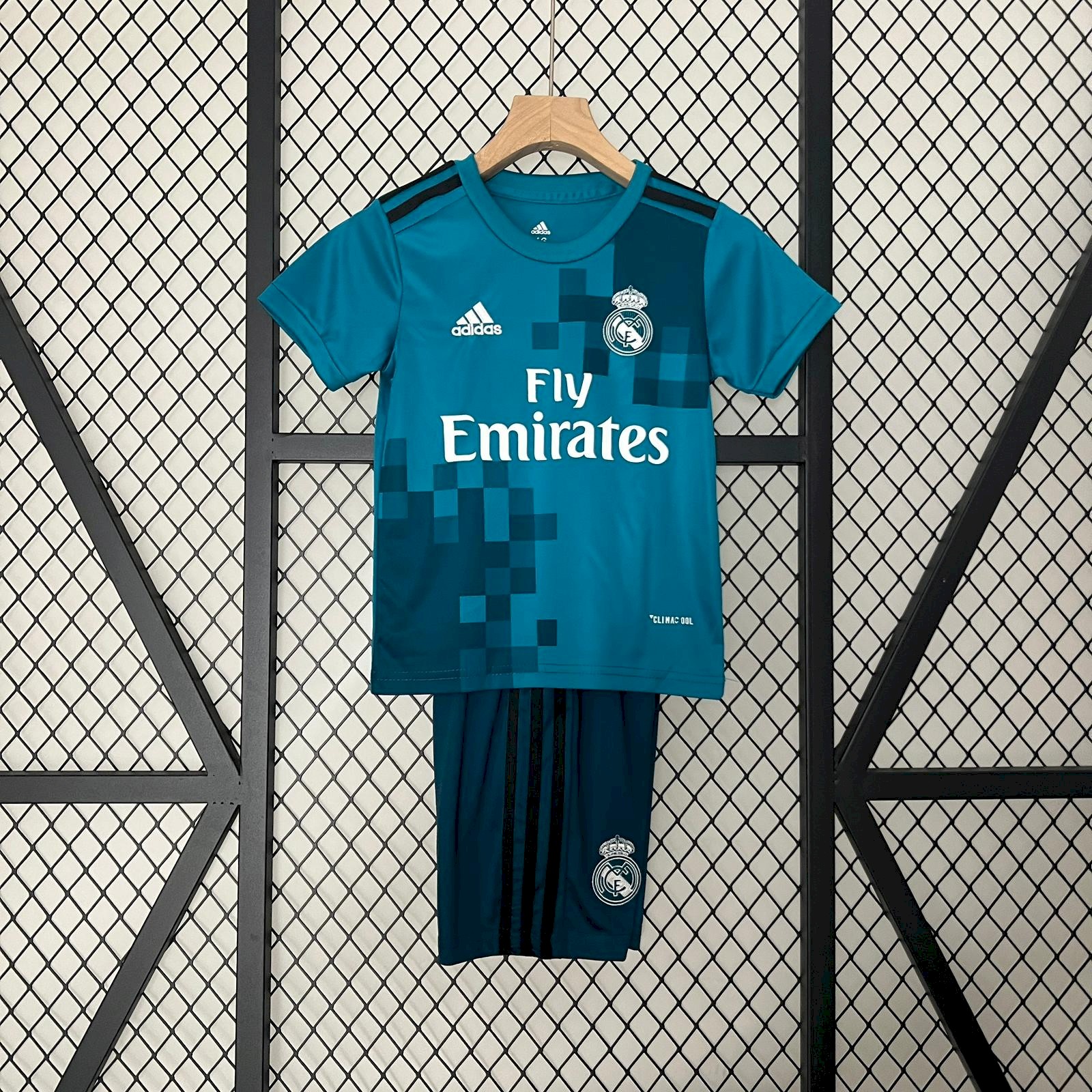 Real Madrid Ronaldo away 2017